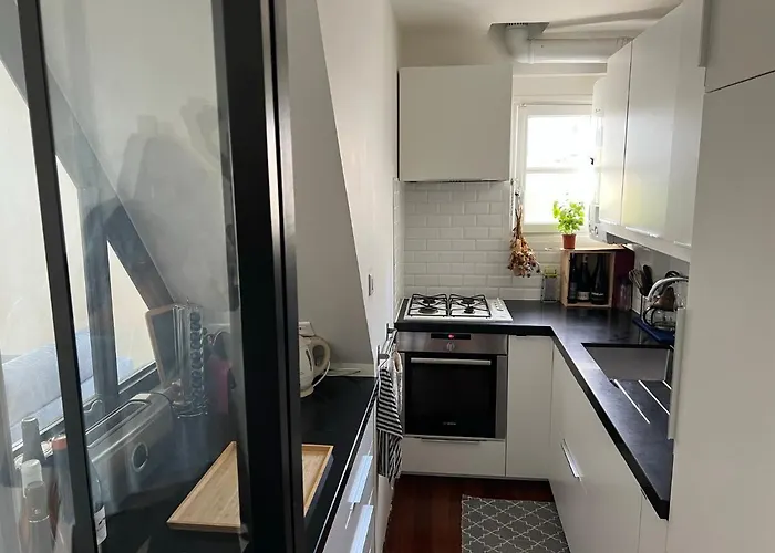 Duplex In Montmartre 4-5 Personnes